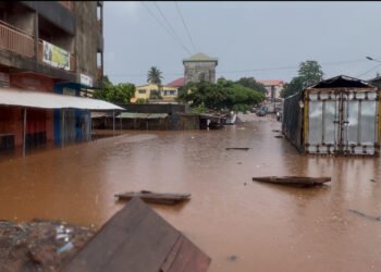 Inondations à Conakry : le carrefour Yembeyah touché