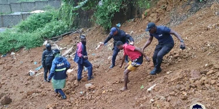 Lutte contre la drogue à Nongo : 27 suspects arrêtés, dont trois femmes, lors d’un vaste ratissage de la police