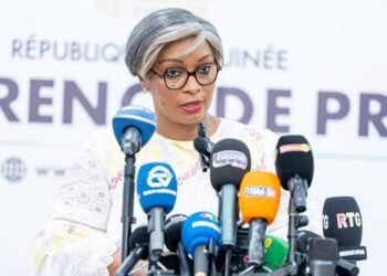 Djénabou Touré évoque de ‘’graves irrégularités’’ pour justifier la suspension du RPG Arc-en-ciel et de l’UFDG