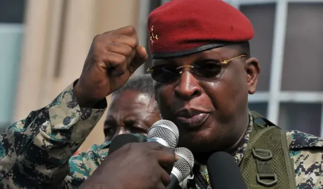 Présidentielle du 28 décembre 2025 : Sékouba Konaté soutient une candidature de Mamadi Doumbouya