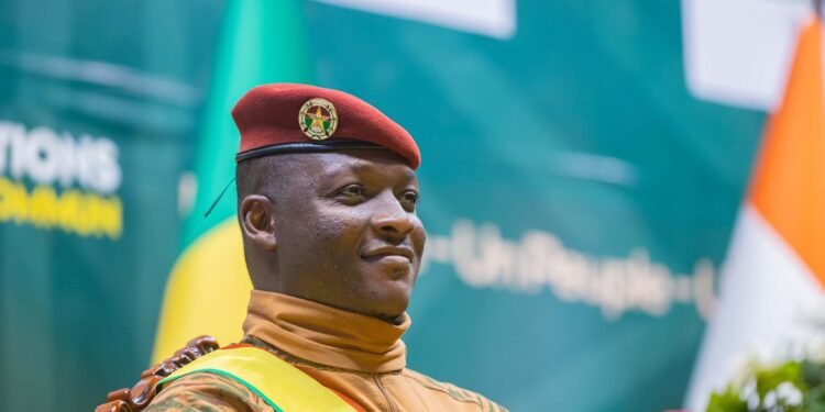 Sommet de Bamako : « L’AES vaincra, l’AES grandira », assure Ibrahima Traoré