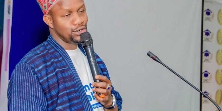 Qui autorise que nos lois, nos valeurs, nos coutumes et notre unité nationale soient ainsi bafouées sans la moindre conséquence ? ( Par Mamadou Thug)