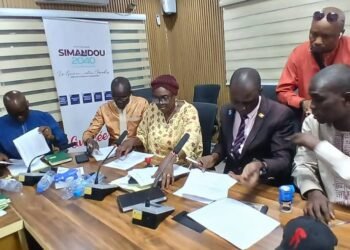 Guinée : le gouvernement et l&rsquo;intersyndicale de l&rsquo;éducation parviennent à un accord