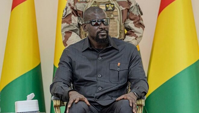 Présidence et Armée : Mamadi Doumbouya remanie son cabinet civil et promeut plusieurs colonels au grade de général