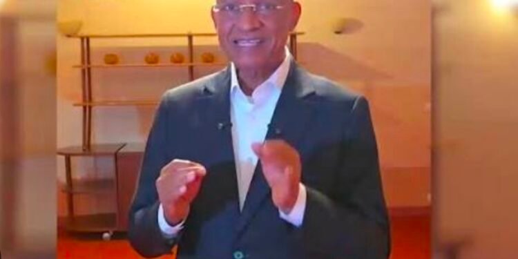 « La dictature ne passera pas » : Cellou Dalein appelle les Guinéens à la résistance après la dissolution de l’UFDG