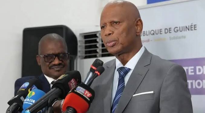 Médias : la HAC suspend deux sites d’informations et deux journalistes