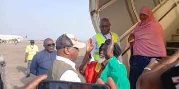 Guinée : plus 100 guinéens rapatriés de Mauritanie accueillis dans l’émotion