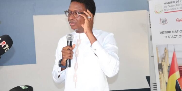 Alpha Bacar Barry dénonce la fraude au bac : « Des parents m’appellent pour aider leurs enfants »
