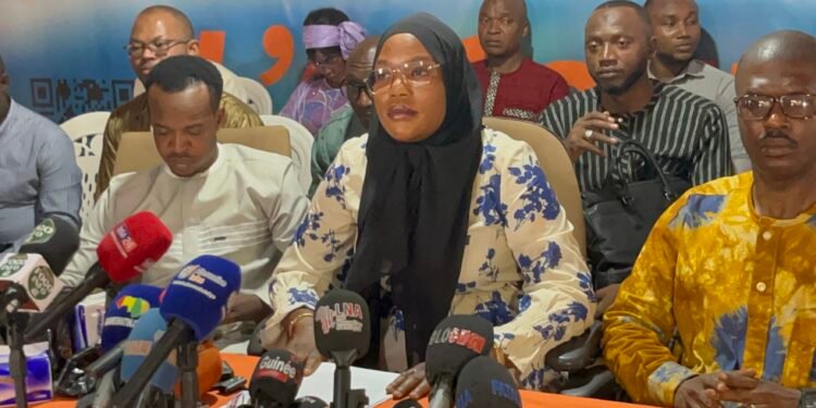 Élections en Guinée : les candidats du FRONDEG entérinent le retrait du parti
