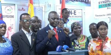 1er mai en Guinée : le SNE hausse le ton malgré la suspension de la grève
