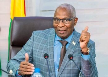 Industrie pharmaceutique : Bah Oury plaide pour la production de sérums antivenimeux en Guinée