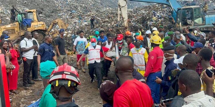Conakry : un éboulement à la décharge de Dar-Es-Salam fait plusieurs victimes