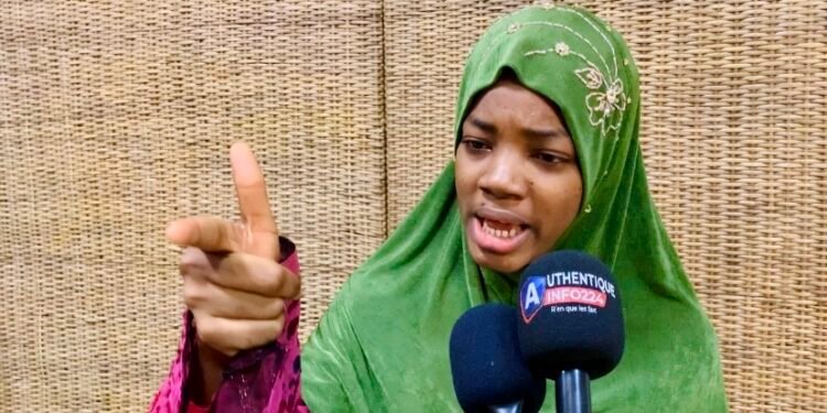 À la découverte de Ramadane Slam, une jeune slameuse engagée